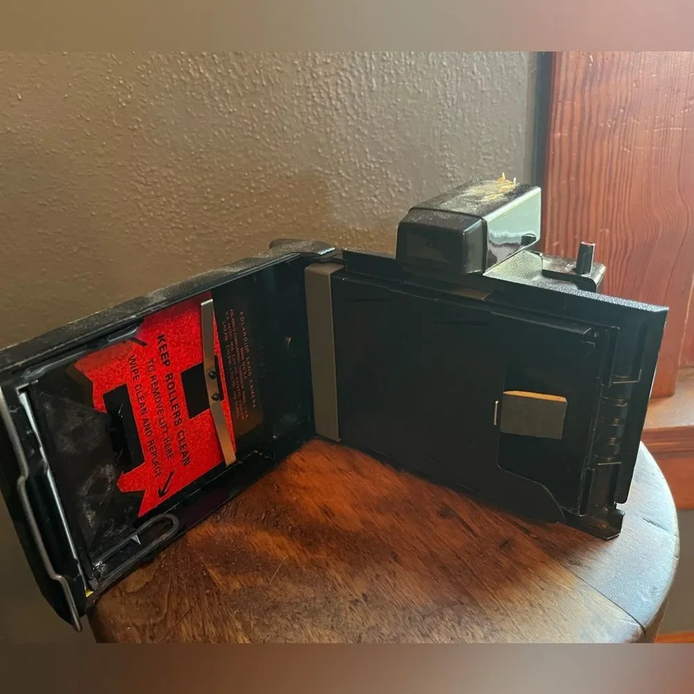 Polaroid Land Camera